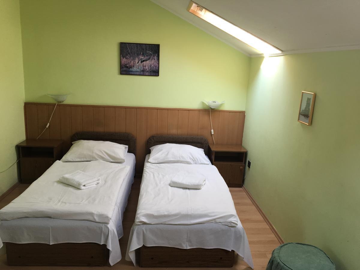 Muskatli Panzio Bed & Breakfast Ráb